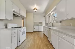 2038 Oakwood St, Pasadena, CA 91104 - Photo 13