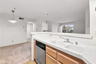 5728 Oak Bend Ln, Oak Park, CA 91377 - Photo 11