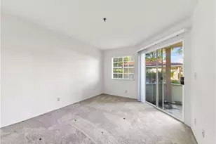 5728 Oak Bend Ln, Oak Park, CA 91377 - Photo 13