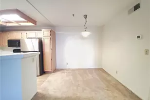 5728 Oak Bend Ln, Oak Park, CA 91377 - Photo 7