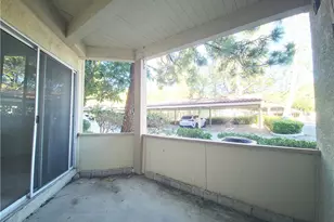 5728 Oak Bend Ln, Oak Park, CA 91377 - Photo 19