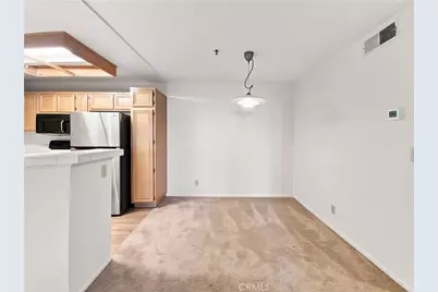 5728 Oak Bend Lane #202, Oak Park, CA 91377 - Photo 5
