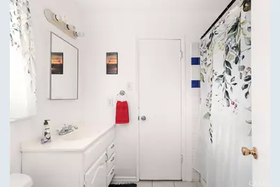 911 E La Verne, Pomona, CA 91767 - Photo 17