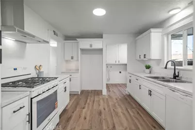 500 Jefferson Street, Bakersfield, CA 93305 - Photo 13