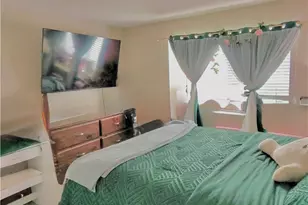 1834 N Vineyard, Ontario, CA 91764 - Photo 23