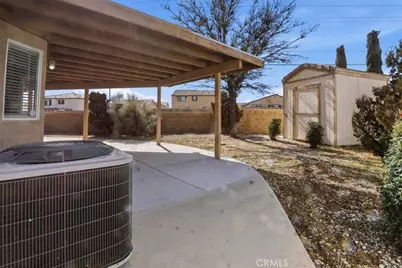 8910 Glenwood, Hesperia, CA 92344 - Photo 47