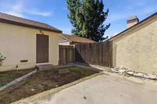 455 Shadyglen Ln, San Dimas, CA 91773 - Photo 31