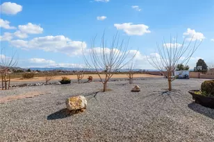 22427 Huasna, Apple Valley, CA 92307 - Photo 31