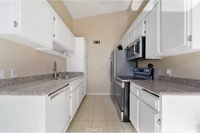 1150 S Meadow #6, Colton, CA 92324 - Photo 9