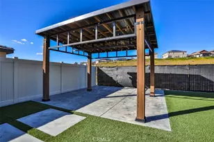 41037 Chambord Dr, Lake Elsinore, CA 92532 - Photo 39