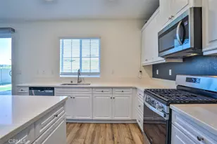 41037 Chambord Dr, Lake Elsinore, CA 92532 - Photo 17