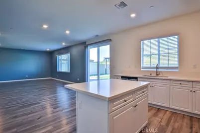 41037 Chambord Drive, Lake Elsinore, CA 92532 - Photo 17