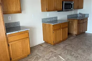 12627 Half Moon Cir, Victorville, CA 92392 - Photo 3