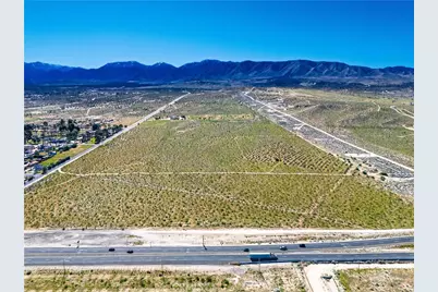 1 E Avenue V-12, Pearblossom, CA 93553 - Photo 3