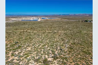 1 E Avenue V-12, Pearblossom, CA 93553 - Photo 29