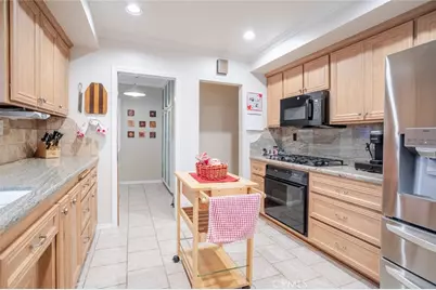 1241 E Mountain View Avenue, Glendora, CA 91741 - Photo 15