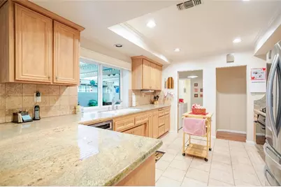 1241 E Mountain View Avenue, Glendora, CA 91741 - Photo 13