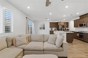 16281 Castello Ln, Fontana, CA 92336 - Photo 7