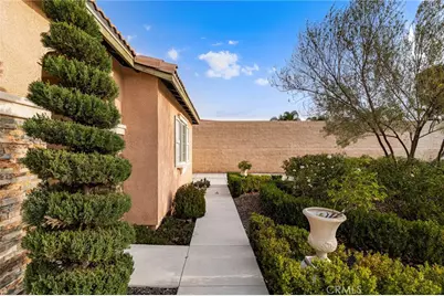 31473 Kym Court, Lake Elsinore, CA 92530 - Photo 3