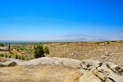 17295 Ridge Canyon Drive, Riverside, CA 92506 - Photo 41