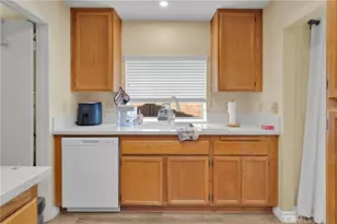 13032 Rainwood Ct, Victorville, CA 92395 - Photo 13