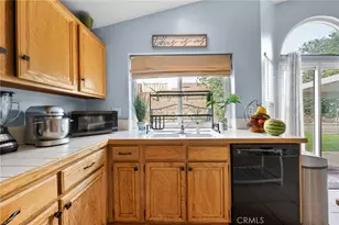 3684 Veronica Ct, Rialto, CA 92377 - Photo 39