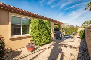 240 Paseo Vista Cir, Palm Desert, CA 92260 - Photo 43