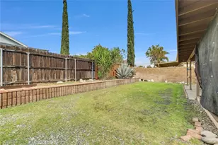 14008 Ridgewood, Fontana, CA 92337 - Photo 25