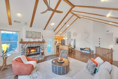 27431 Alpen, Lake Arrowhead, CA 92352 - Photo 17