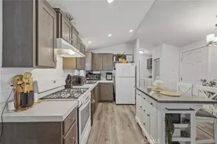 9873 Alder Ave, Bloomington, CA 92316 - Photo 7