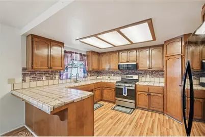 13954 Cronese Road, Apple Valley, CA 92307 - Photo 11