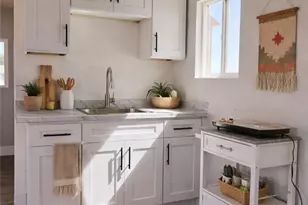 84951 Eddie Albert, 29 Palms MCB, CA 92277 - Photo 5