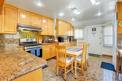1350 Graynold Avenue, Glendale, CA 91202 - Photo 9