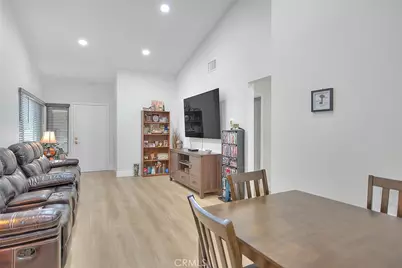 7077 Iris, Rancho Cucamonga, CA 91739 - Photo 5