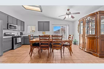 12733 Appian, Victorville, CA 92395 - Photo 7