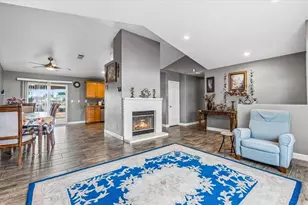 19251 Vine St, Hesperia, CA 92345 - Photo 9