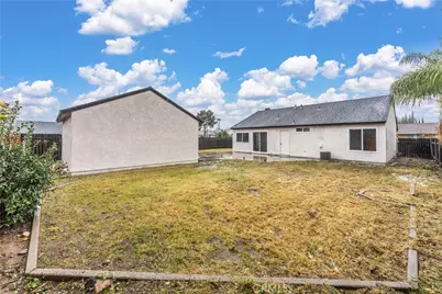 1365 W Etiwanda Avenue, Rialto, CA 92376 - Photo 29