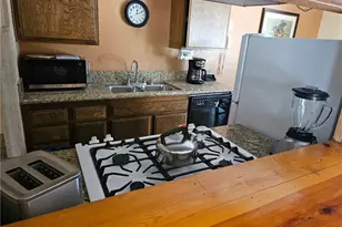 323 Canyon Crest, Lake Arrowhead, CA 92352 - Photo 3