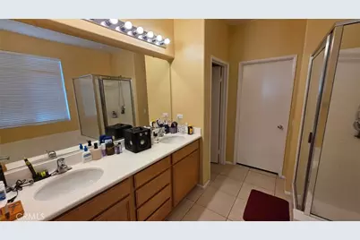 12324 Firefly, Victorville, CA 92392 - Photo 15