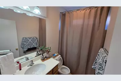 12324 Firefly, Victorville, CA 92392 - Photo 25