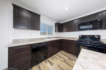 6949 Dewpoint Way, Fontana, CA 92336 - Photo 9