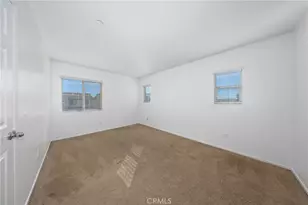 6949 Dewpoint Way, Fontana, CA 92336 - Photo 17