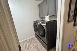 14206 Everton, Bakersfield, CA 93311 - Photo 11