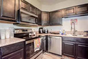 16015 Dorsey, Fontana, CA 92335 - Photo 5