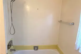 11251 Dronfield, Pacoima, CA 91331 - Photo 9