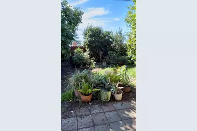 11251 Dronfield, Pacoima, CA 91331 - Photo 21