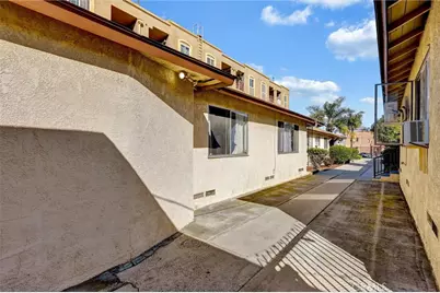 12021 S Figueroa, Los Angeles, CA 90061 - Photo 15