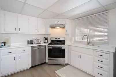 4095 Fruit Street #870, La Verne, CA 91750 - Photo 11