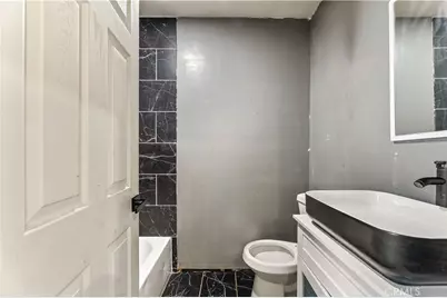 1218 W 69th, Los Angeles, CA 90044 - Photo 11