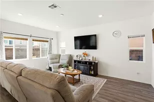 8476 Perada, Jurupa Valley, CA 92509 - Photo 7